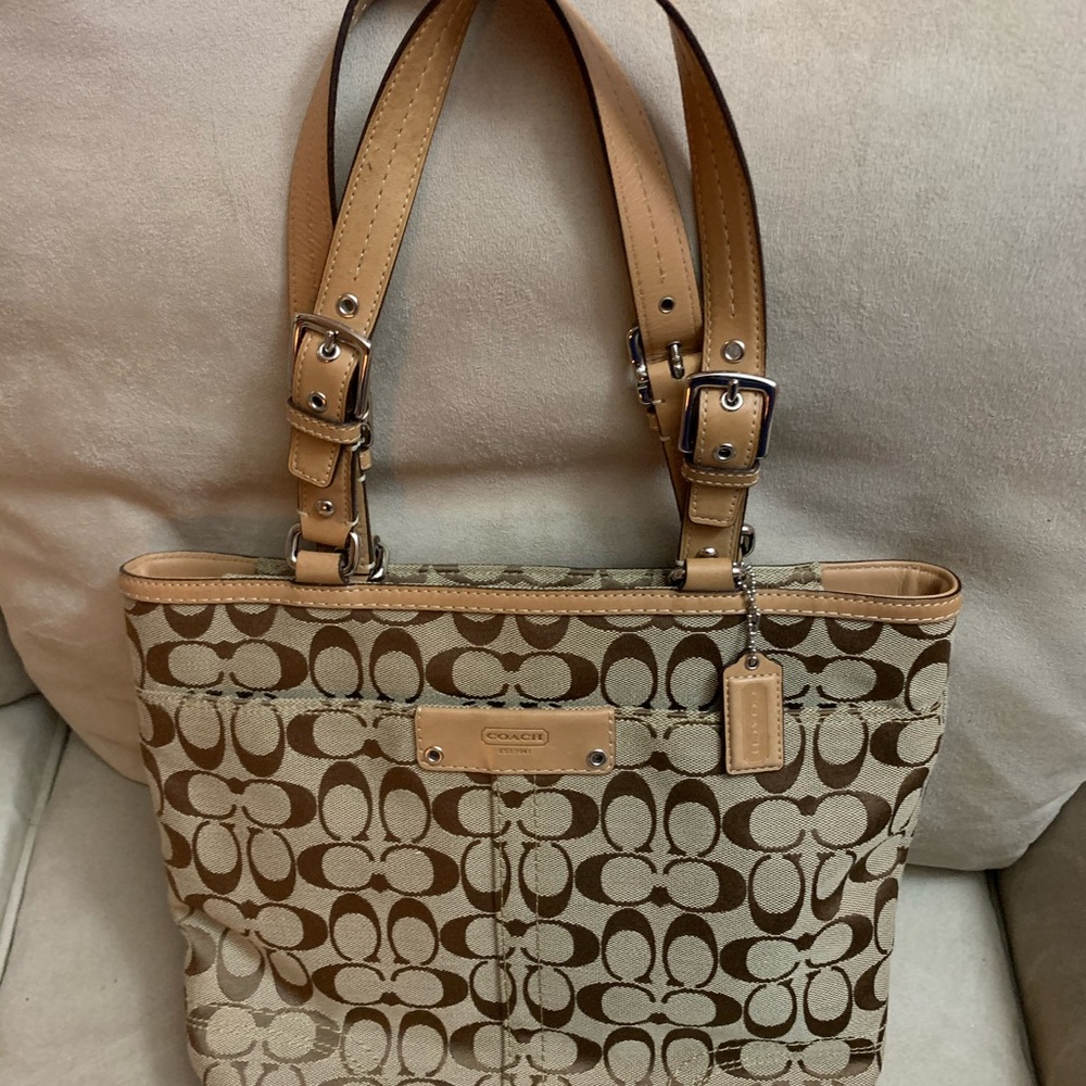 Handbag - Picture 6 of 6